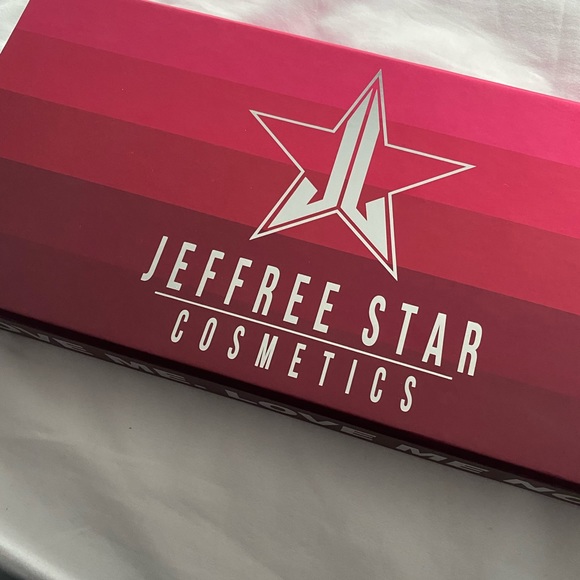 Jeffree Star Mini Velour Liquid Lipsticks in Red - Picture 2 of 5
